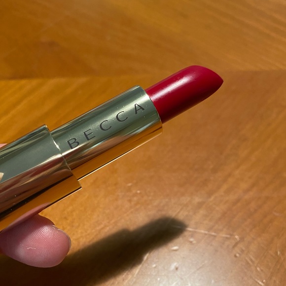 BECCA Ultimate Lipstick Love Ruby - Picture 7 of 16